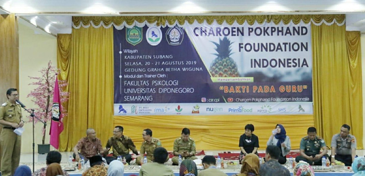 Trainer Undip Gembleng Ratusan Guru Pojok Bandung