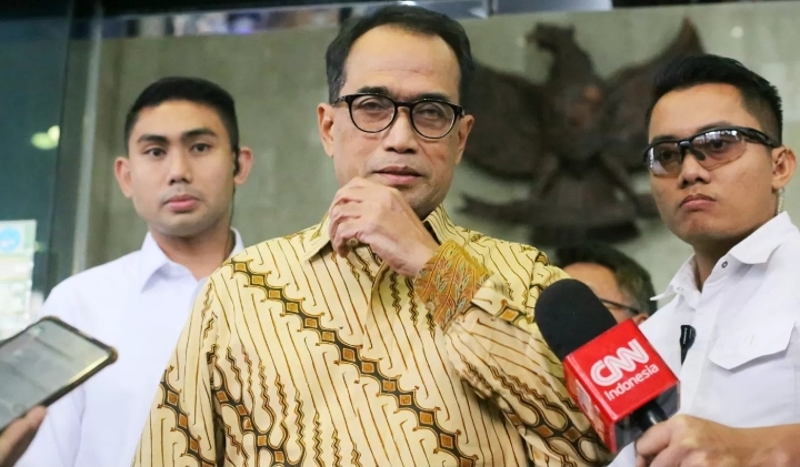 Menhub Budi Karya Ungkap Penyebab Macet Horor Di Pelabuhan Merak Saat