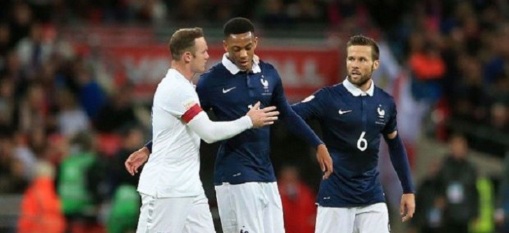 Anthony Martial dan Wayne Rooney dalam laga persahabatan antara Inggris melawan Prancis di Inggris, Selasa. Foto: Carl Recine/Reuters Mais