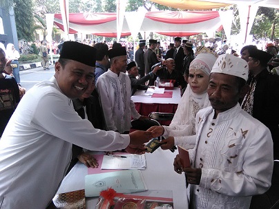 Nikah massal pasangan lansia