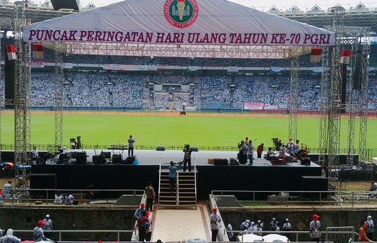 Suasana HUT PGRI di SUGBK