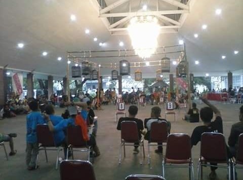 Suasana kontes Bandung Lautan Kenari.
