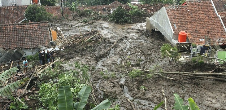 BENCANA tanah longsor yang pernah terjadi di salah satu kawasan di Cililin, Kab Bandung Barat. 