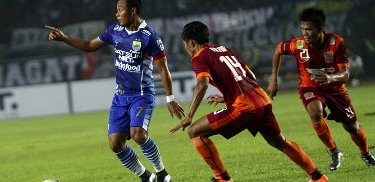 Persib Bandung vs Pusamania Borneo FC. Foto: Khairizal Maris