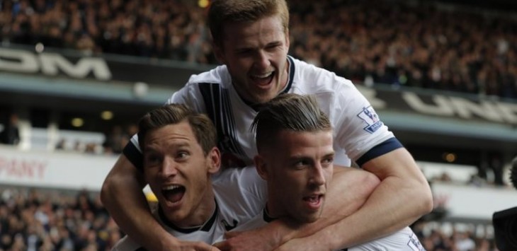 Toby Alderweireld melakukan selebrasi setelah mencetak gol kedua Tottenham di White Hart Lane. Foto: Guardian 