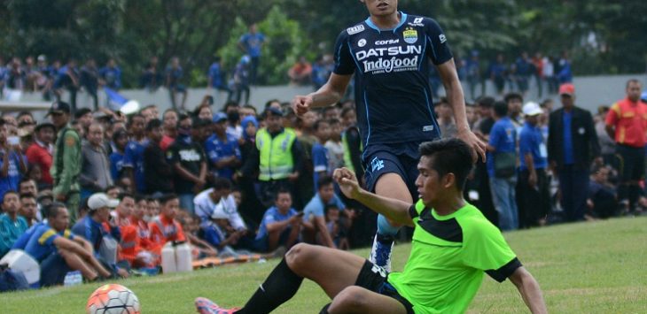 Laga Persib vs Persikotas. (ferry)