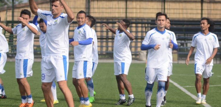 Persib latihan jelang kontra Persipura. (ferry)