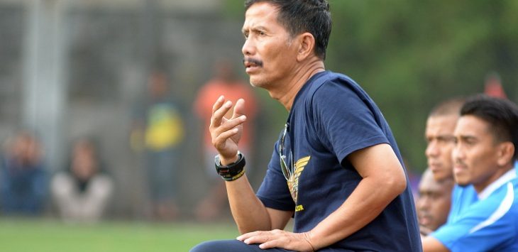 Pelatih PSMS Medan  Djadjang Nurdjaman 