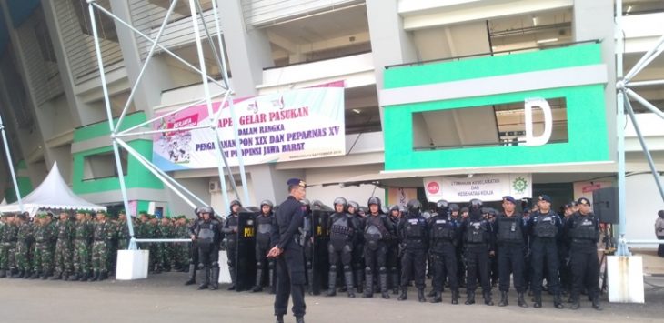 Gelar Pasukan Polda Jabar di Stadion GBLA. (nida)