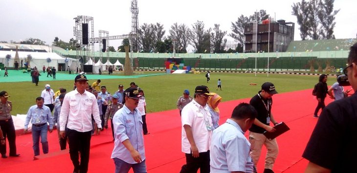 Gubernur Jabar beserta undangan usai pengibaran bendera Peparnas 