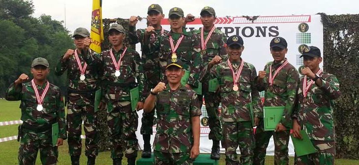 PRESTASI: Inilah Prajurit Kodam III/Siliwangi yang berhasil menyabet medali emas kategori pistol putera pada lomba tembak piala Kasad 2016. 

