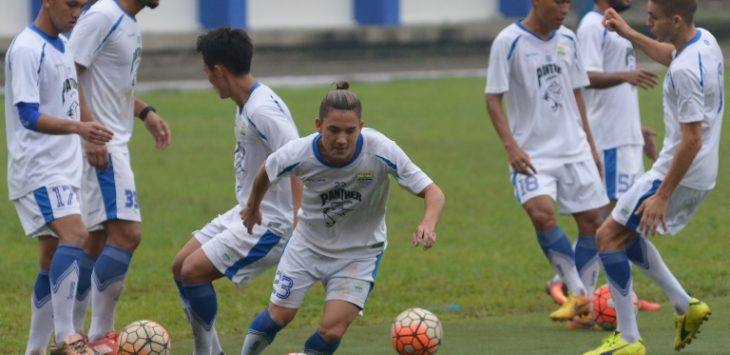 Latihan Persib (ferry)