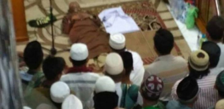 Jamhuri mengembuskan napas terakhir ketika memimpin Salat Jumat (6/1). Dia meninggal dunia saat sujud pertama di rakaat pertama. Jamhuri semasa hidup. Foto: Bagus/Samarinda Pos