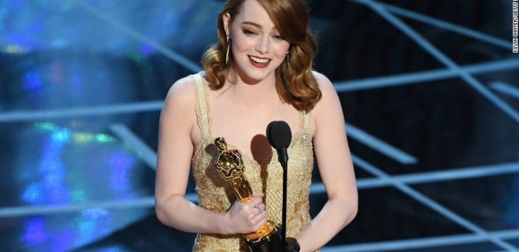 Emma Stone Aktris Terbaik di Piala Oscar 2017. Foto Kevin Winter/Getty Images
