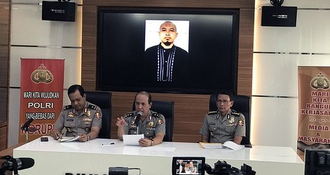 Kadiv Humas Polri Irjen Boy Rafli Amar saat memberikan penjelasan di Mabes Polri, Jakarta, Selasa (28/2). (Elfani Kurniawan/JawaPos.com)