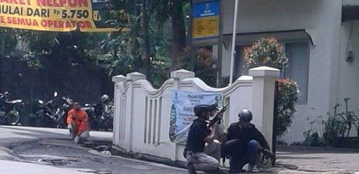 Pengepungan terduga teroris di Bandung. ist