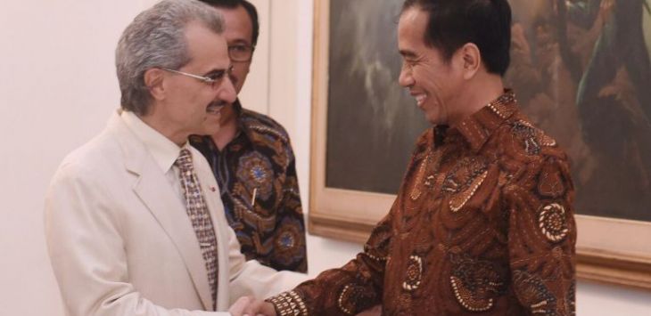 Alwaleed bin Talal dan Presiden Joko Widodo. Foto: Setneg.go.id