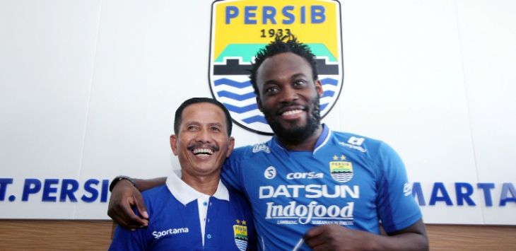 Pelatih Persib, Djadjang Nurdjaman-Michael Essien. (Ramdhani)