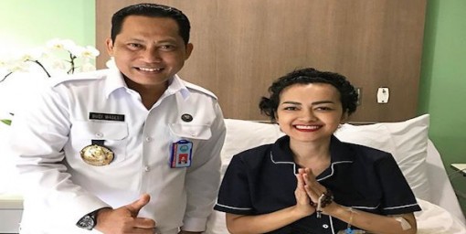 Julia Perez dijenguk Budi Waseso.