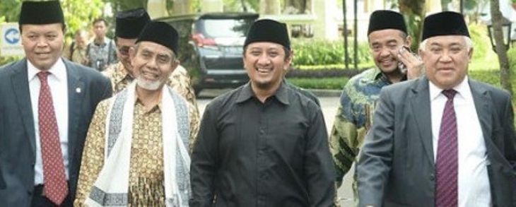 Sejumlah ulama dan tokoh usai bertemu Raja Salman di Istana Negara. Di antaranya Din Syamsuddin, Ustad Yusuf Mansur, KH Hasan Abdullah Sahal (Pimpinan Ponpes Moderen Gontor), dan Hidayat Nur Wahid. Foto: M. Fathra Nazrul Islam/JPNN