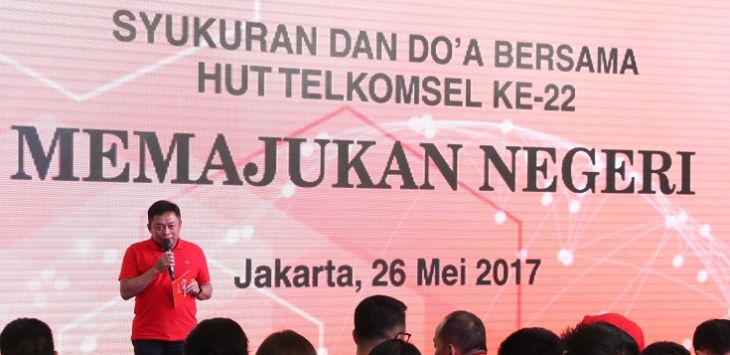 Direktur Utama Telkomsel Ririek Adriansyah, saat memberikan sambutan di acara syukuran dan do'a bersama HUT Telkomsel ke-22 tahun di Telkomsel Smart Office (TSO), Jumat (26/5).