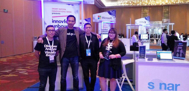 : Head of Marketing & International Channel Indigo.id R. Bayu Hartoko (kedua kiri) bersama pimpinan startup Indigo.id di Innovest Unbound di Singapura, Rabu (3/5/2017). FOTO DOK.INDIGO