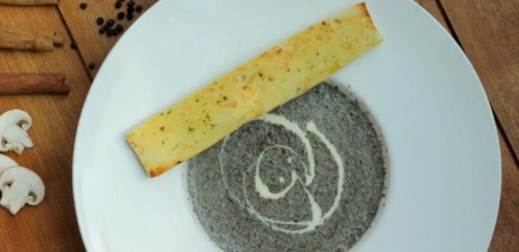 Mushroom Cream Soup ala Hotel Mercure Jakarta Simatupang (DERY RIDWANSYAH/JAWA POS)