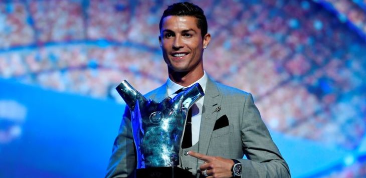 Cristiano Ronaldo - Peraih anugerah pemain terbaik Eropa 2017 (uefa.com)