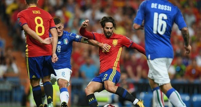 Isco mencetak dua dari tiga gol kemenangan Spanyol atas Italia di Estadio Santiago Bernabeu. (AFP)