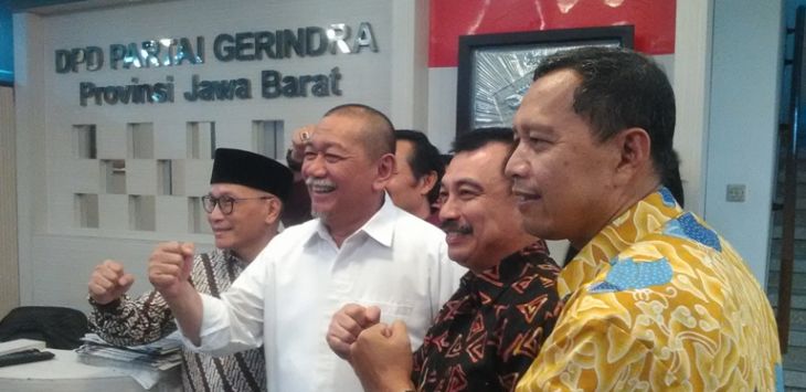 Kunjungan Deddy Mizwar ke DPD Gerindra Jabar. Foto: Atep K/pojokbandung.com