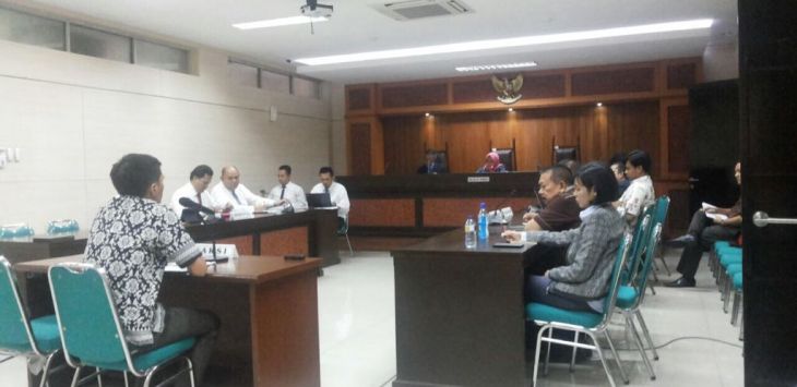 sidang lanjutan PT Tirta Investama sebagai produsen AMDK merk air mineral ternama dan PT Balina Agung Perkasa atas dugaan pelanggaran Pasal 15 ayat 3 huruf b dan pasal 19 huruf a dan b Undang Undang No. 5 Tahun 1999 tentang monopoli  usaha