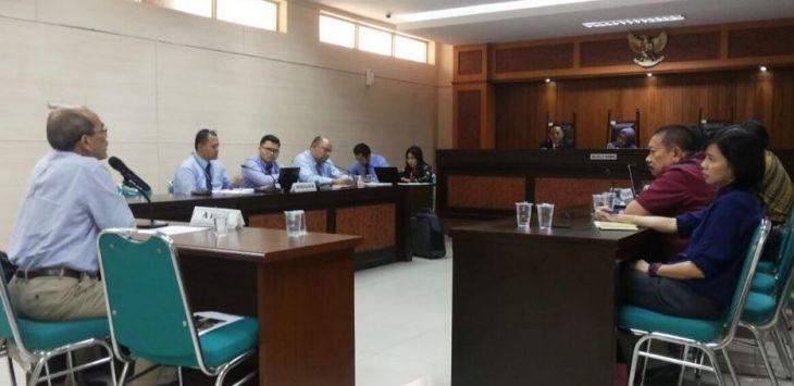 Sidang monopoli  usaha  yang dilakukan PT Tirta Investama sebagai produsen AMDK air mineral bermerek  dan PT Balina Agung Perkasa menghadirkan  saksi ahli Faisal Basri.