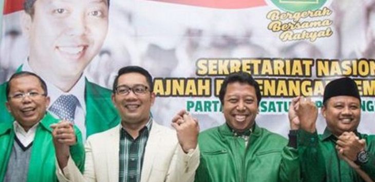 Politikus PPP, Arsul Sani, Wali Kota Bandung, Ridwan Kamil, Ketum PPP, Romahurmuziy, serta Bupati Tasikmalaya, Uu Ruzhanul Ulum ketika deklarasi di Sekretariat Nasional Lajnah Pemenangan Pemilu PPP (Ist for Jawapos.com)