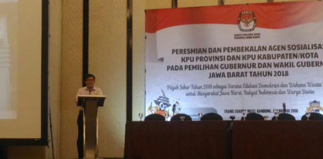 Ketua KPU Jabar, Yayat Hidayat pada peresmian dan pembekalan agen sosialisasi KPU Provinsi dan KPUD Kabupaten/Kota pada Pilgub Jabar 2018 (KPU Jabar)