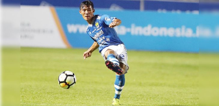 Bek Persib Bandung, Henhen Herdiana 