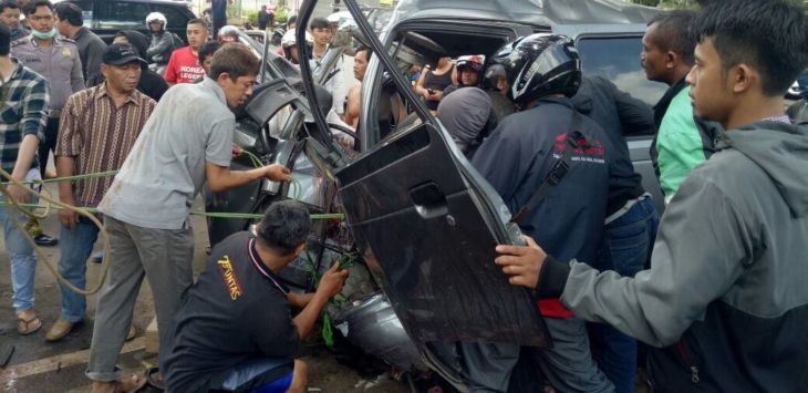 laka tunggal di BSD Tangsel