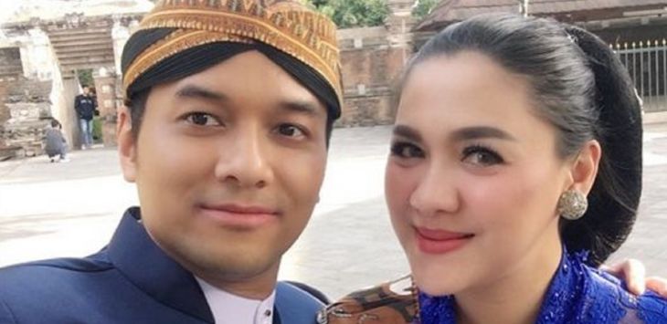 Vicky Shu bersama suaminya, Ade Imam. Foto Instagram