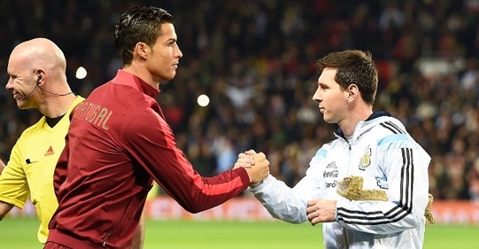 Cristiano Ronaldo dan Lionel Messi (panditfootball.com)