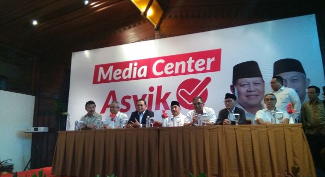 Tim Asyik jumpa pers di Hotel Grand Preanger Kota Bandung, Rabu (27/6/2018).Foto:Rmoljabar