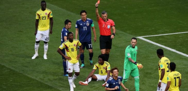 olombia harus bermain dengan 10 orang pemain sejak menit ke-3 dan harus tunduk atas Jepang. ( foto : Yahoo )