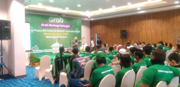 Ratusan mitra Grab Jawa Barat mengikuti acara bukber di Hotel Ibis Budget, Kamis (7/6/2018).