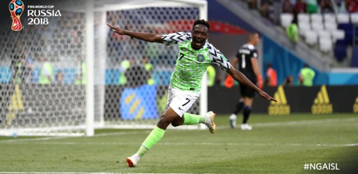 Bintang Nigeria Ahmed Musa melakukan selebrasi usai mencetak gol ke gawang Islandia (@fifaworldcup/twitter)