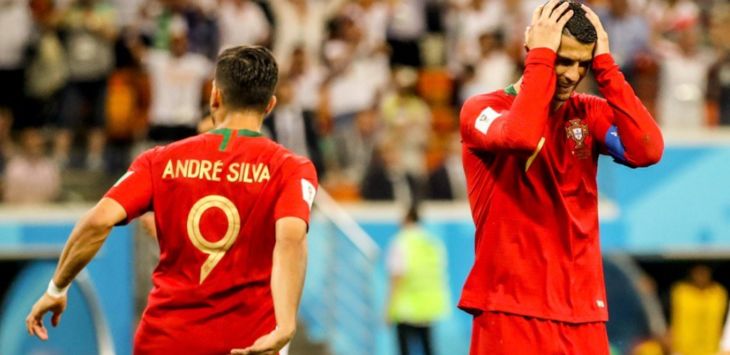 Ekspresi Ronaldo usai eksekusi penaltinya digagalkan kiper Iran, Alireza Beiranvand.