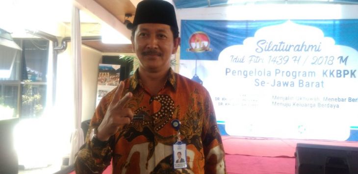 Kepala BKKBN Perwakilan Wilayah Jawa Barat, Sukaryo Teguh Santoso. Foto:Nur Fidhiah Shabrina/pojokbandung

