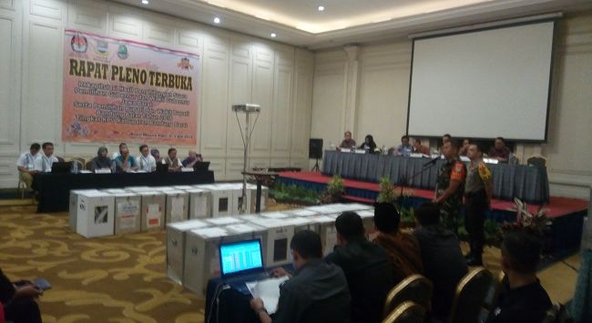 Sidang Pleno terbuka KPU Kabupaten Bandung Barat, di Hotel Mason Pine, Kota Baru Parahyangan, Kamis (5/7/2018). Foto:Rmoljabar