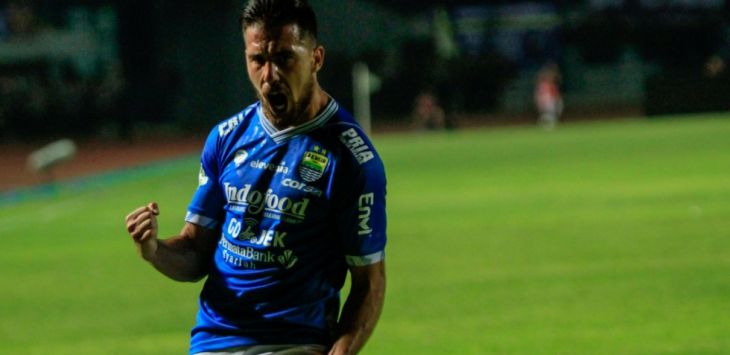 Jonathan Bauman merayakan gol ke gawang Sriwijaya FC. Foto:riana setiawan/pojokbandung