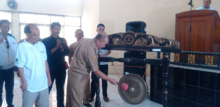 Kepala Dinas Pemuda dan Olahraga Provinsi Jawa Barat, Yudha M Saputra membuka PAPERDA. Foto:nur fidhiah nurshabrina/pojokbandung