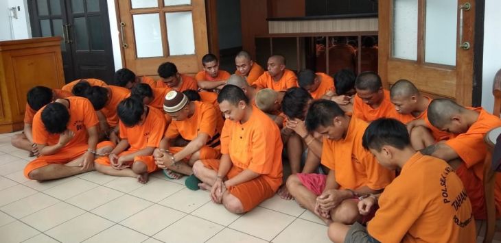 Polrestabes Bandung menggelar ekpose penangkapan 24 pelaku kriminalitas yang beroperasi di wilayah hukum Polrestabes Bandung.