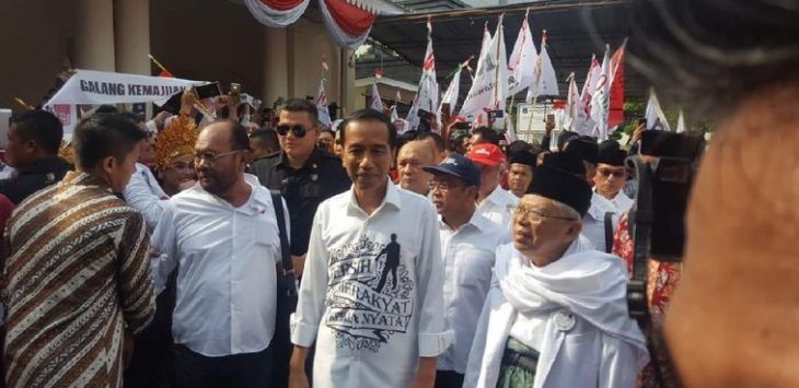 Joko Widodo dan Ma'ruf Amin tiba di Gedung Joang '45. Foto:detikcom