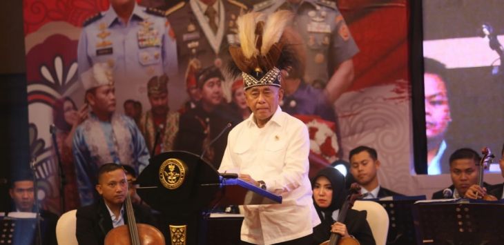 Menteri Pertahanan (Menhan) Ryamizard Ryacudu, saat menjadi pembicara di acara penutupan Lomba Parade Cinta Tanah Air (PCTA) 2018 di Hotel Golden Flower, Kota Bandung, Kamis, (20/9/2018).